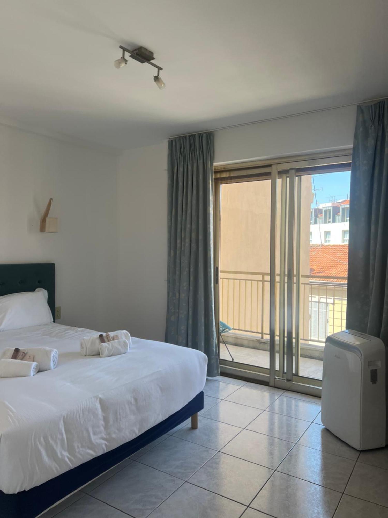 Central -300M Palais- Seaview-A/C-Wifi-Spacieux كان المظهر الخارجي الصورة